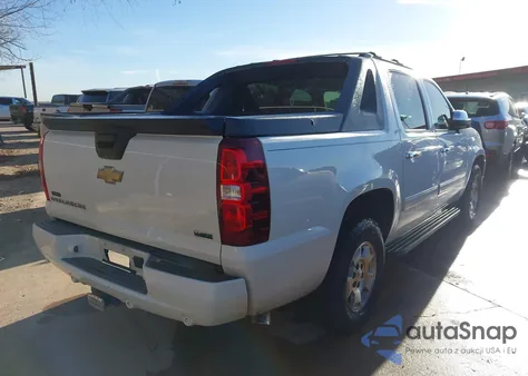 2011 Chevrolet Avalanche 1500 Ls from USA, damaged, VIN 3GNMCEE05BG334402